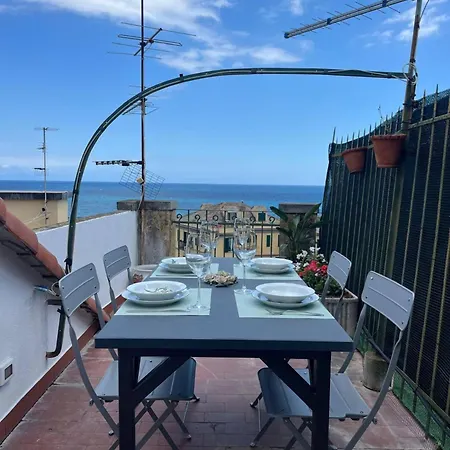Attico Centro Storico Arenzano