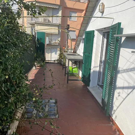 Attico Centro Storico Apartman Arenzano